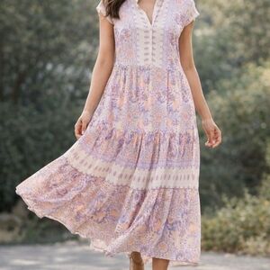 Last Queen Paris M/L Boho Floral Maxi Dress – Tiered Skirt Button Front Viscose